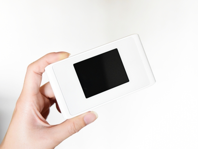 ポケットWiFiの選び方とおすすめ活用術【2025年版】