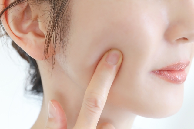 敏感肌にやさしい化粧水の選び方とおすすめ成分｜失敗しないスキンケアのポイント